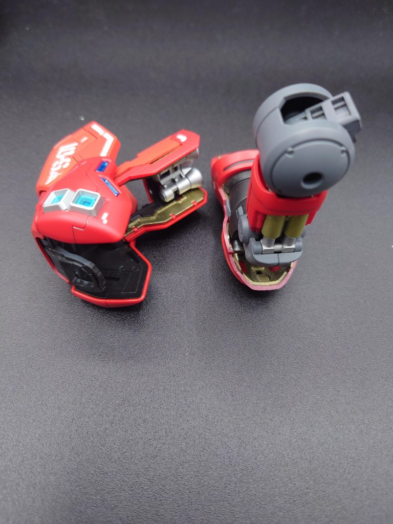 シリンダー部も色分けしてますが、クリアランス調整したかは覚えて無いです