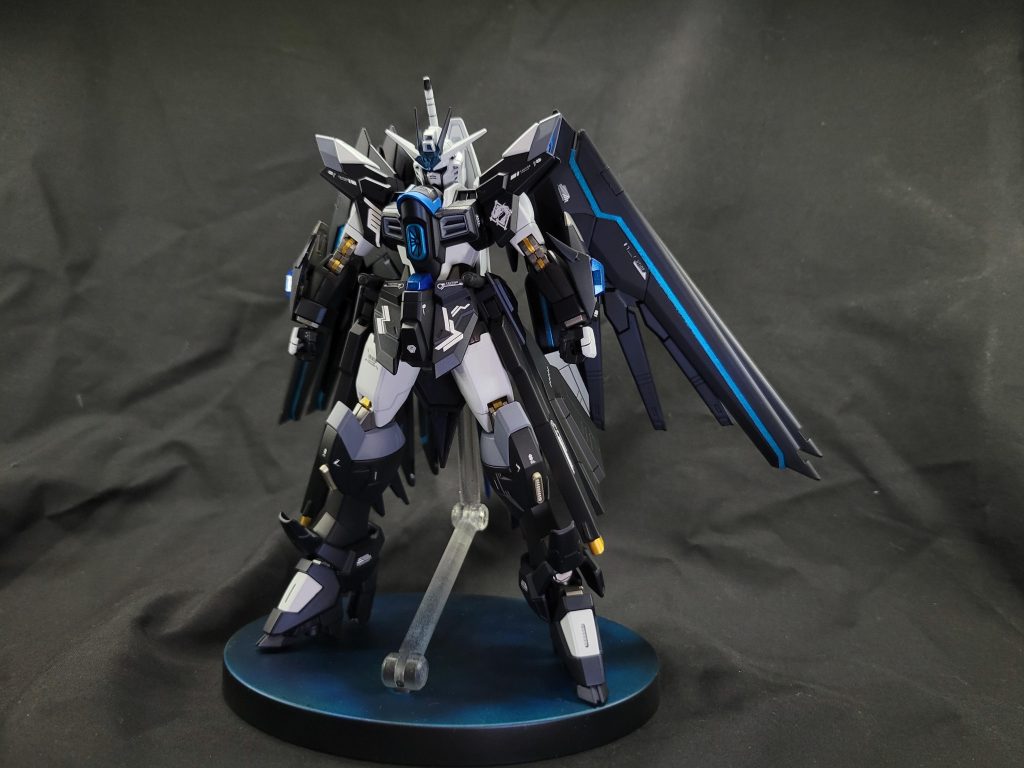 マイティストライクフリーダムノワール–2枚目/制作者：oraju