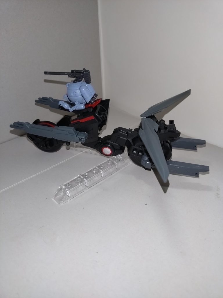 あこ「スケールが違いますけど、1/220スケールのガンプラなんか乗せられそうですね」