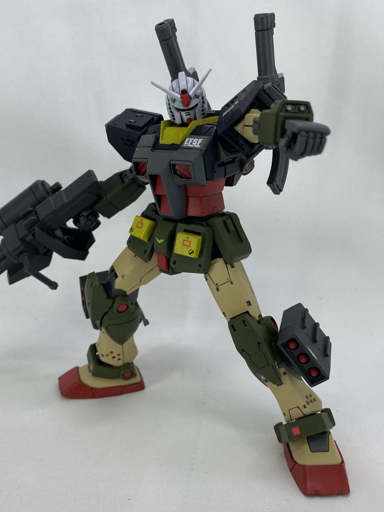 ガンダムFSD・オリジン版ガンダム・オリジン版ジム（スレッガー機）．ガンダム6号機（肩だけ）のミキシングです。 