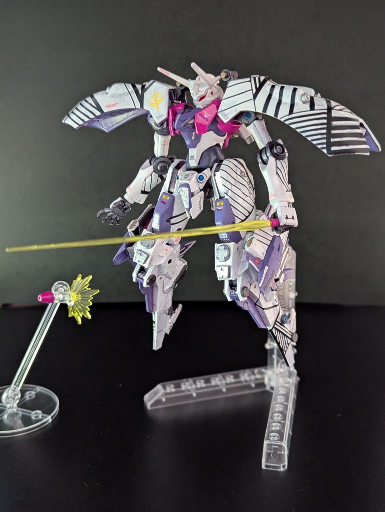 接近戦、中距離戦で無類の強さを発揮しアクシズを勝利に導く