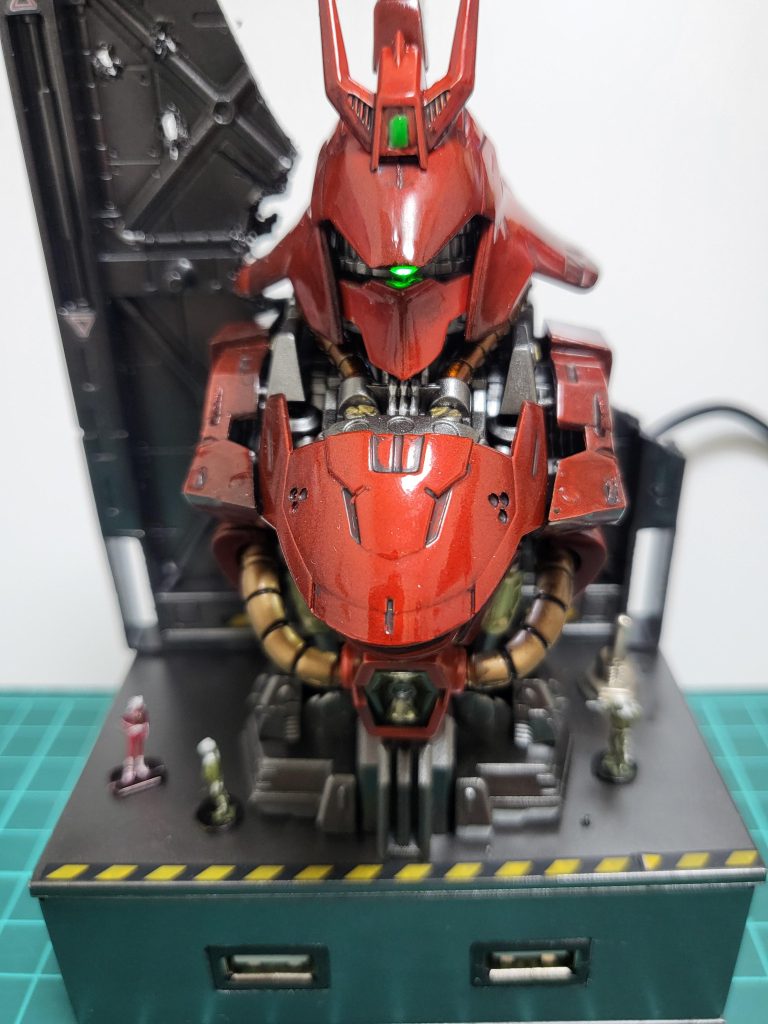 サザビーの頃のシャアとは服装が違うとは突っ込まないでください整備兵的なのは100均のやつです