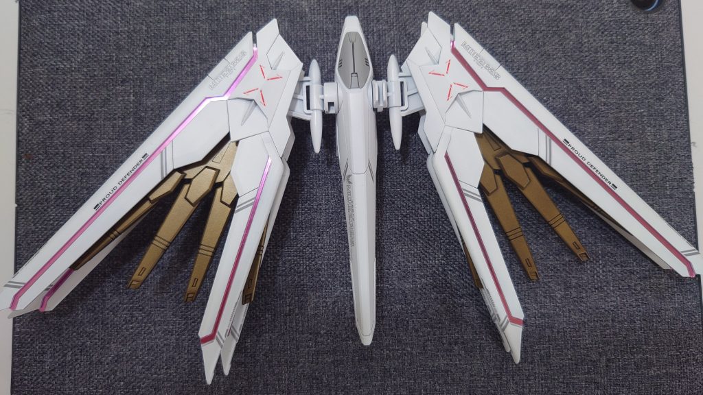 ホワイト⇒アルティメットホワイトグレー⇒ニュートラルグレーⅡブルー⇒パープルバイオレットレッド⇒エヴァ アスカレッドブラック⇒アルティメットブラックゴールド⇒青金下地⇒サーフェイサーEVOブラックトップコート⇒スーパースムースクリア