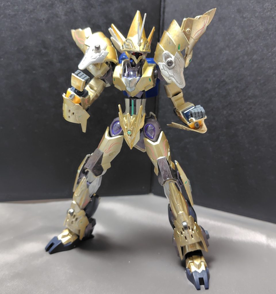 武器を持たなくても徒手空拳で切り抜けます。