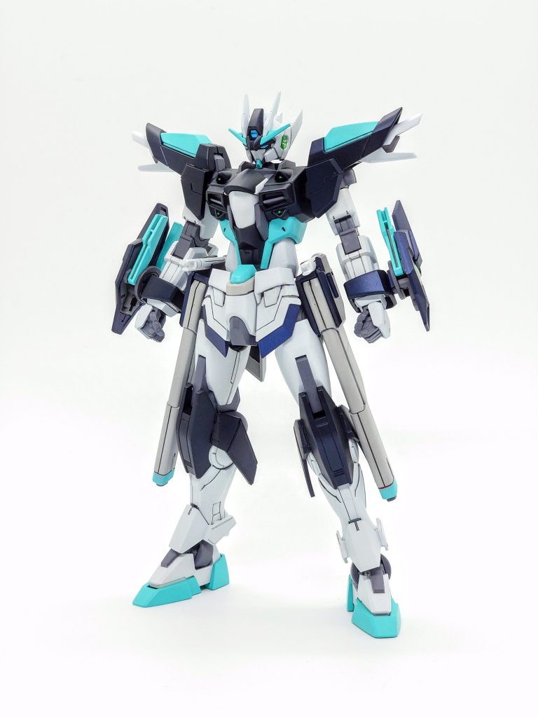 ディフェンダーは分離可能で、狭いエリアや地上戦など、翼がデッドウェイトになる際は分離しますダブルオースカイのラッシュポジションのような機構をイメージしました