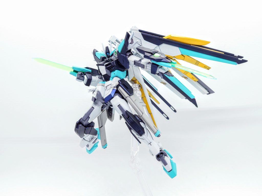 ブレイザーユニットブレイザーユニット内にクアンタのGNドライヴが仕込まれており、ツインドライヴシステムを搭載している設定です。