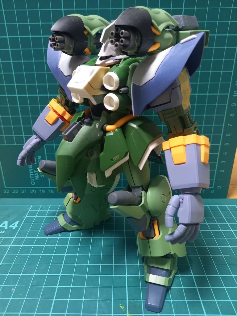 まずは塗装前の状態🤗手を加えた箇所が分かりやすいですかね…？個人的に今までで1番大きなキットの制作になりました🤩