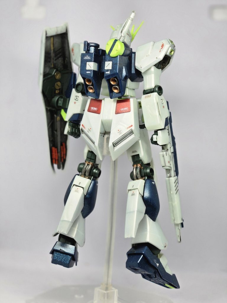 サイコフレーム発光イメージカラーEGνガンダム久々の投稿デス–3枚目/制作者：英吉