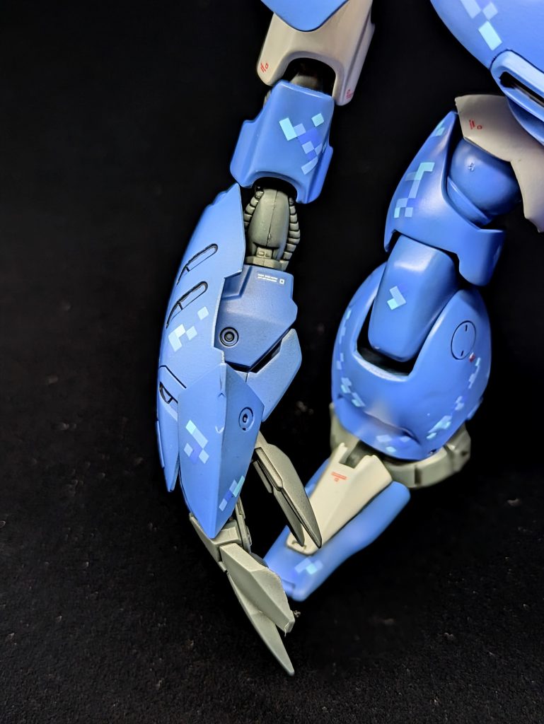 腕は、 30MS オプションパーツセット3 (メカニカルユニット)を使用😊