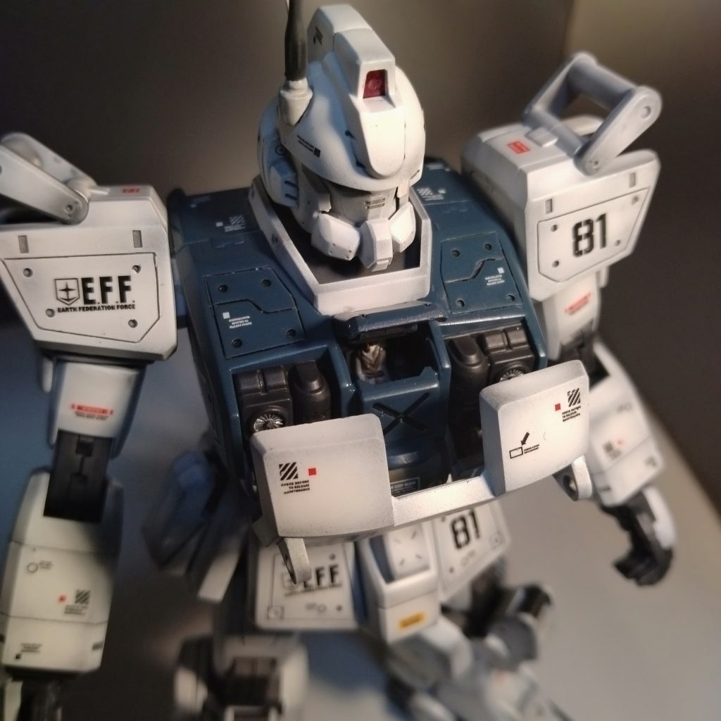 コックピットは比較的に簡単に開いたので!(笑)