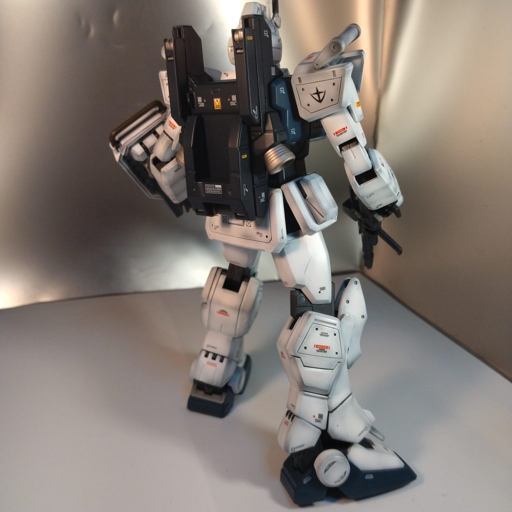 足とかサーベルハッチ開くのですが!まだ完成して1時間くらいなので塗装剥げが怖いので写してません!(笑)