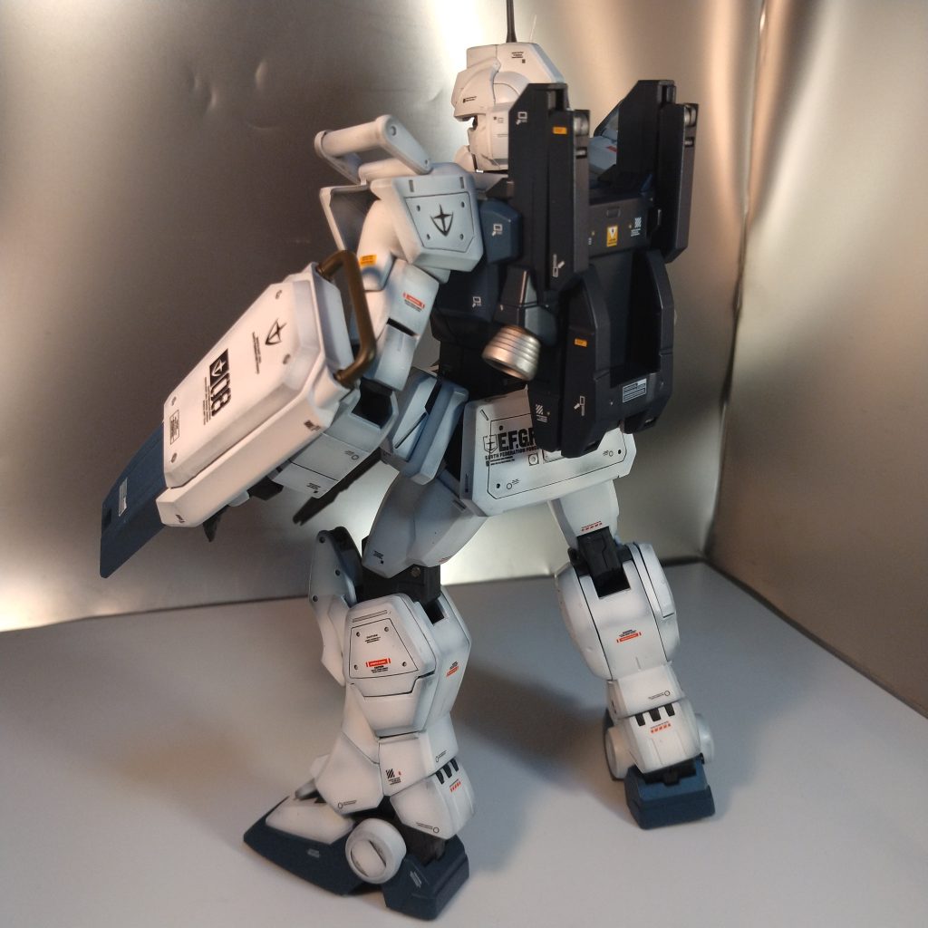 割とスジ彫りも自然な感じに纏まってると思いますが!どうですか?自然にとは言え特別!それが難しいんですよね!(笑)