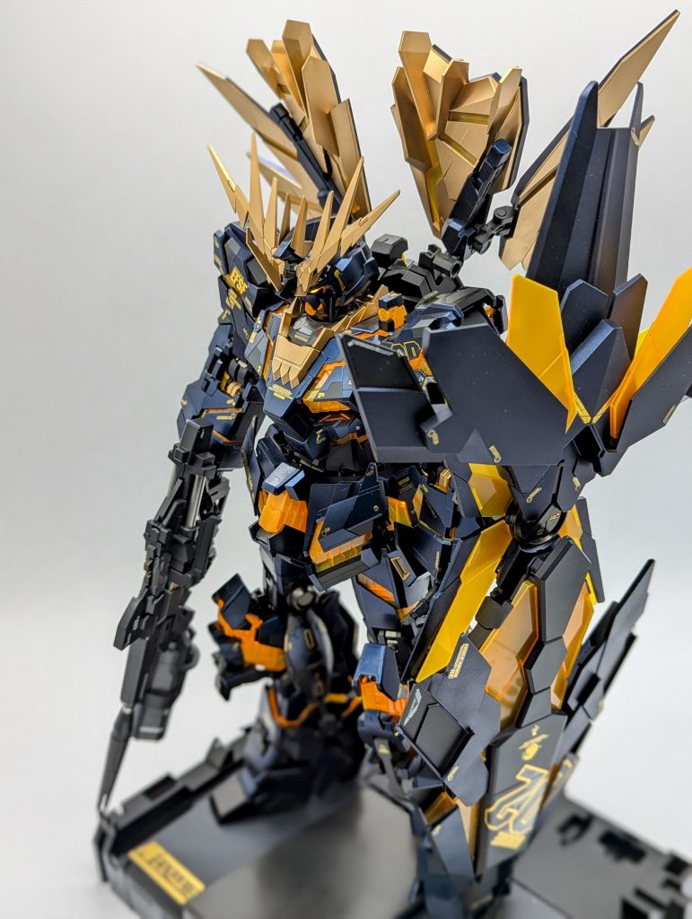 PGユニコーンガンダムバンシィ 全塗装–2枚目/制作者：kenshira0123