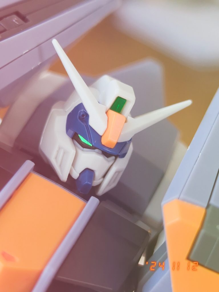 カメラアイシールは自作です。今回インスタに頭部の作成を上げております😊