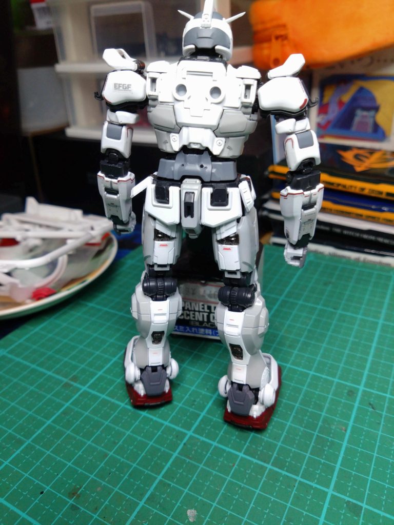 背面ちょっとだけデカール足す。