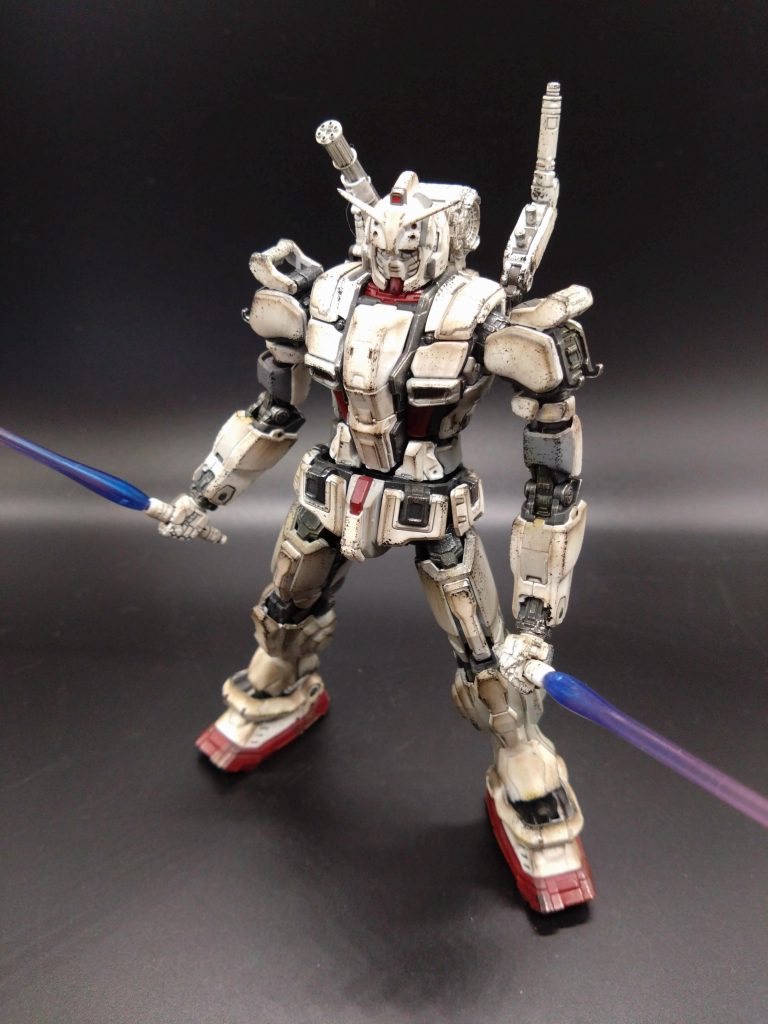 ビームサーベル2本持ちそんな場面なし。