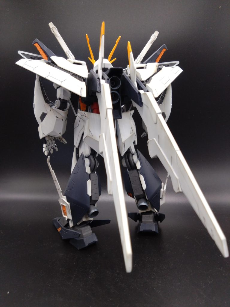 背面妄想上ではデカールが見えますね。