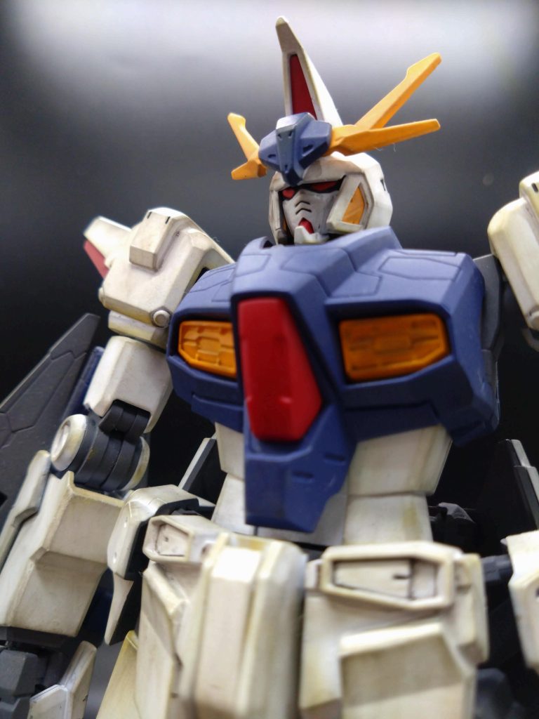 アップ悪役顔。