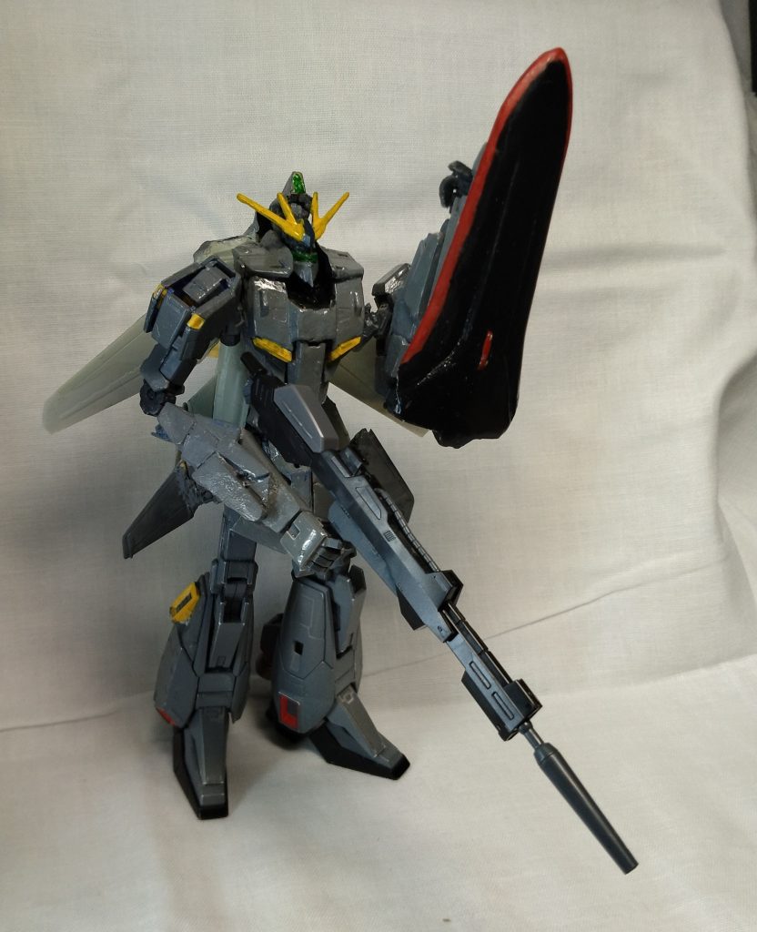 　陸戦特化のＢＣモード、シールド付き。　このモードでも短距離飛行は可能。　ブースターが二系統あるのでガウォークもできる。　Aパーツの一部は盾にもなる。