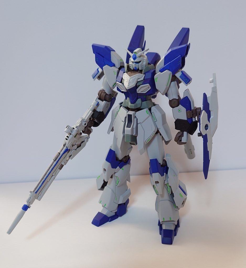 最新鋭の機体に旧式の頭部がくっついている、なんかロマンを感じないか?・・感じない?あ、そうちょっと蛍光緑の部分多すぎた気がするまあいい、あれはサイコフレームの光だ