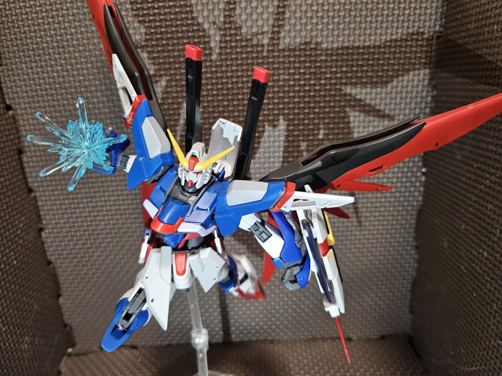 ・両腕破壊されたら何も出来ないデスティニー・シールド意味無いと当時のデスティニーのヘイトを解消出来たかと思います笑構想と完成に時間が掛かりましたが満足いく形に出来て良かったです。