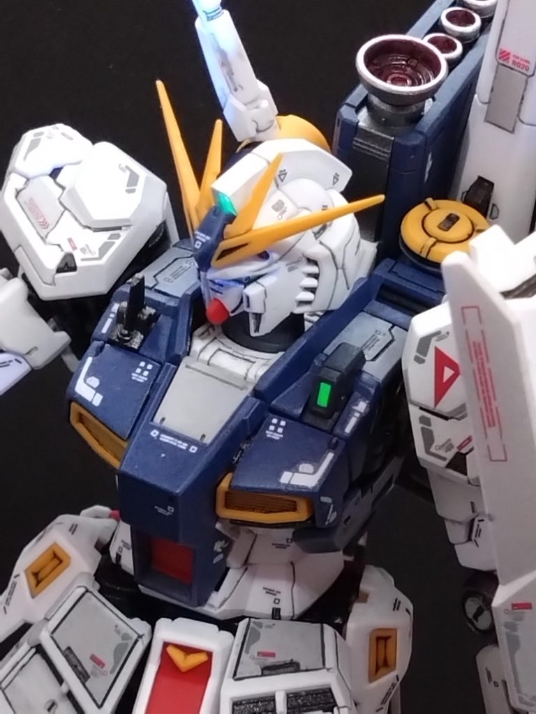 パネルラインの追加、プラ版で装甲追加、色分け、デカールで情報量アップ