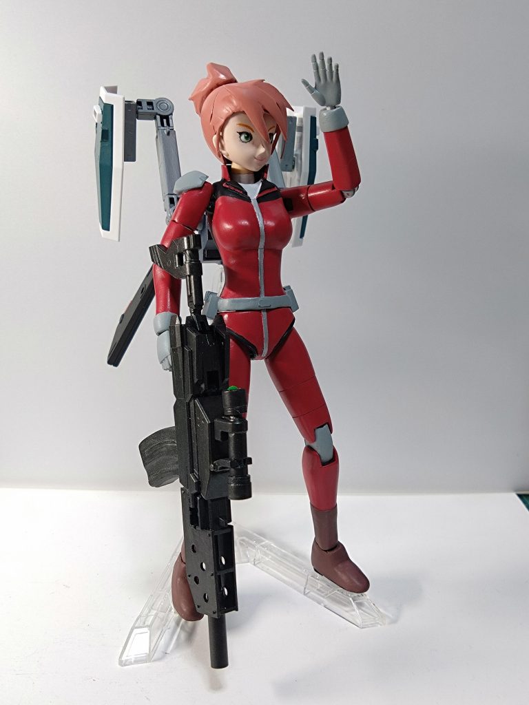 よく見るとやはりちょっと変なポーズでした。