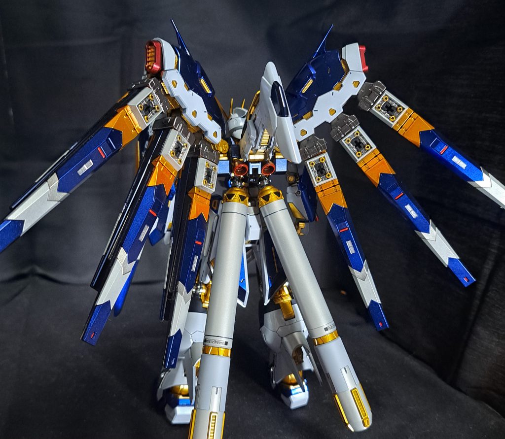 ファンネルの塗り分けは特に丁寧に行いました。