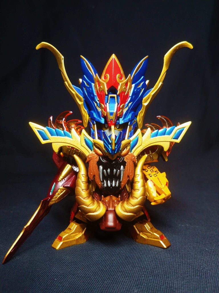 三蔵ストライクの頭を見たときから構想があり形になりました。今回も動物パーツは三国伝パーツを使用。弓もうまいこと分離できるロビンフッドAGEのパーツで。デカく見えるのもハッタリ感。