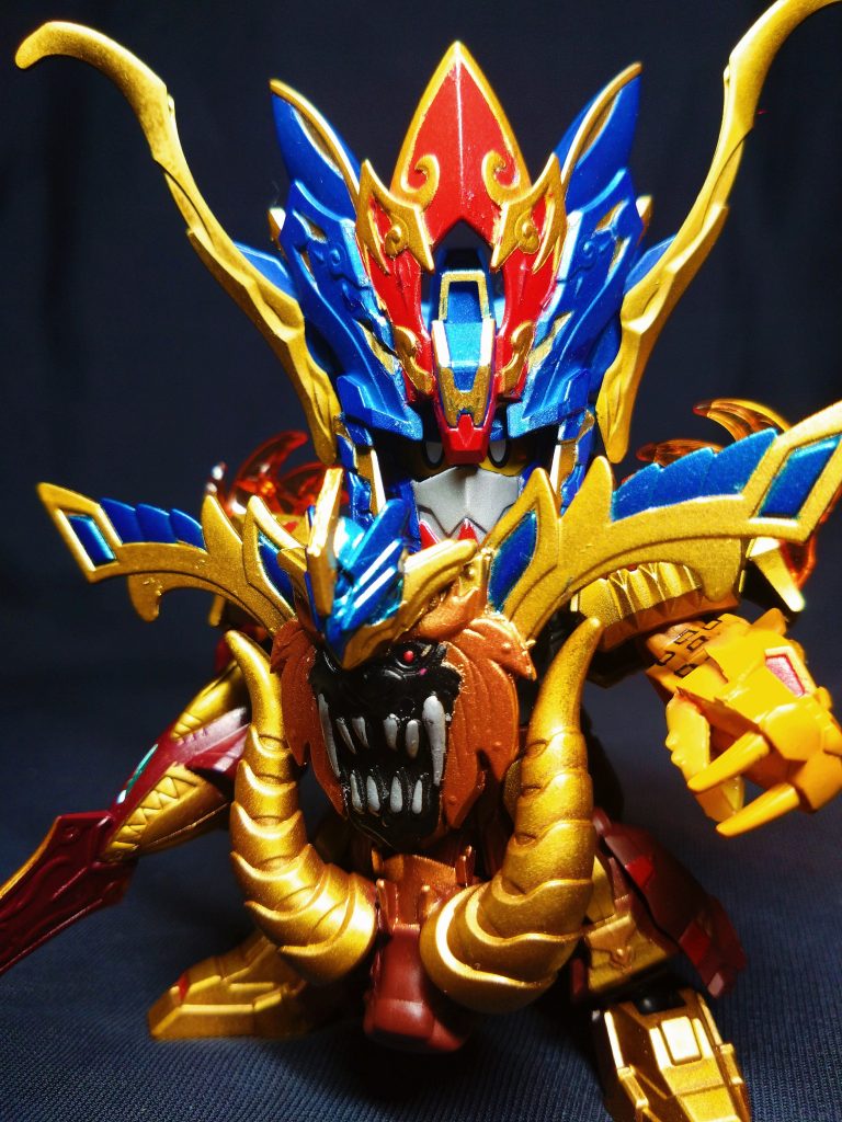 本来なら順番に次はガオマッスルかガオハンターでも…となる予定でしたが、三蔵が発売されたことで先に完成してしまいました。ガオレンジャーのロボでこれを越える作品ができるかどうか…