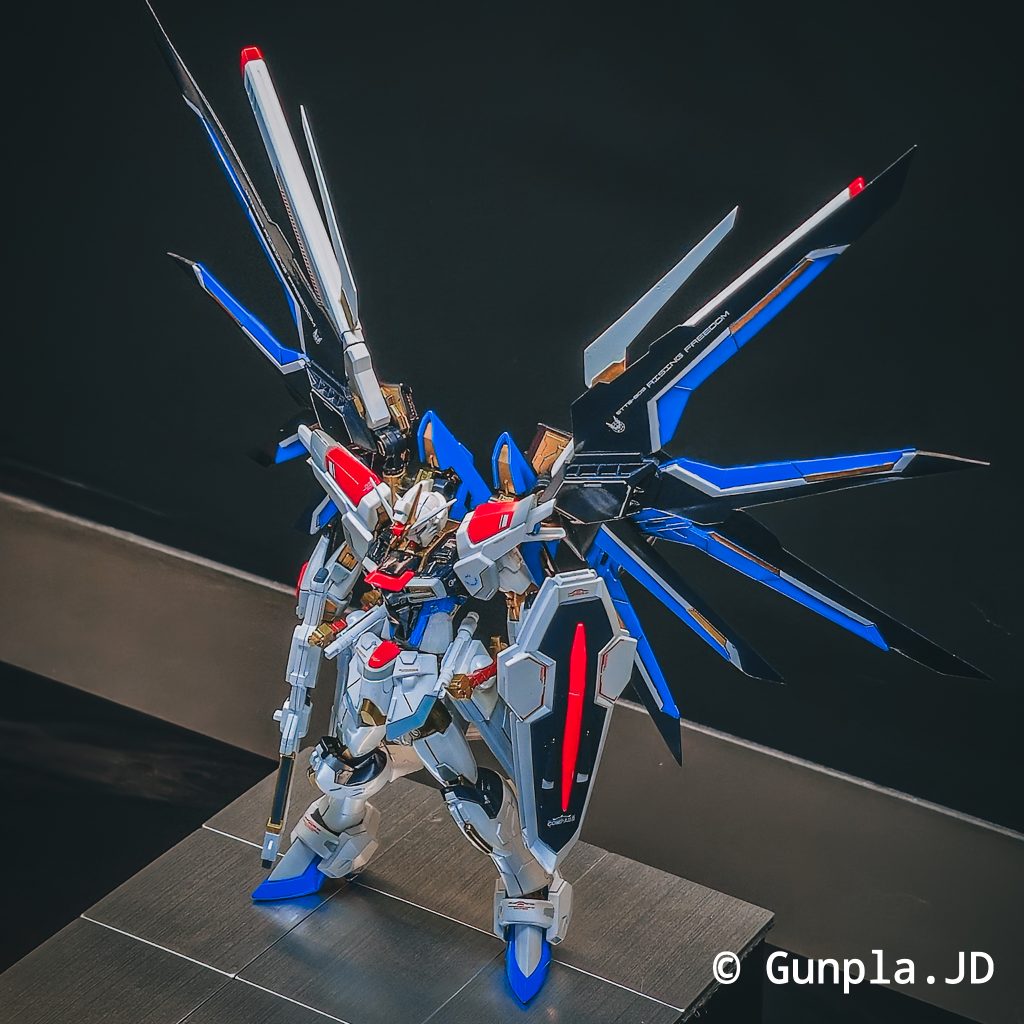 FREEDOM (UPRISING)–3枚目/制作者:@gunpla.jd