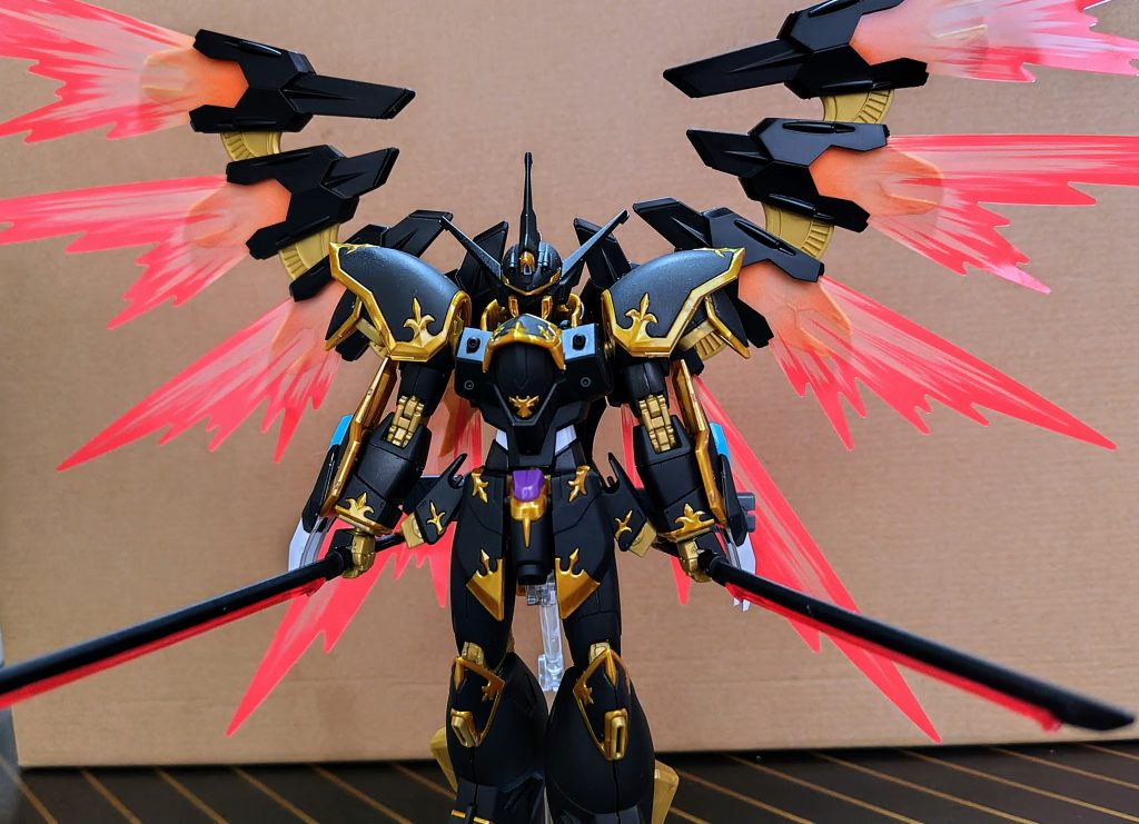 翼を広げた姿はディアーチェのトリニティモードをイメージしましたが、翼の塗装方法が浮かばず、レヴィの青い箇所がありません(￣▽￣;)