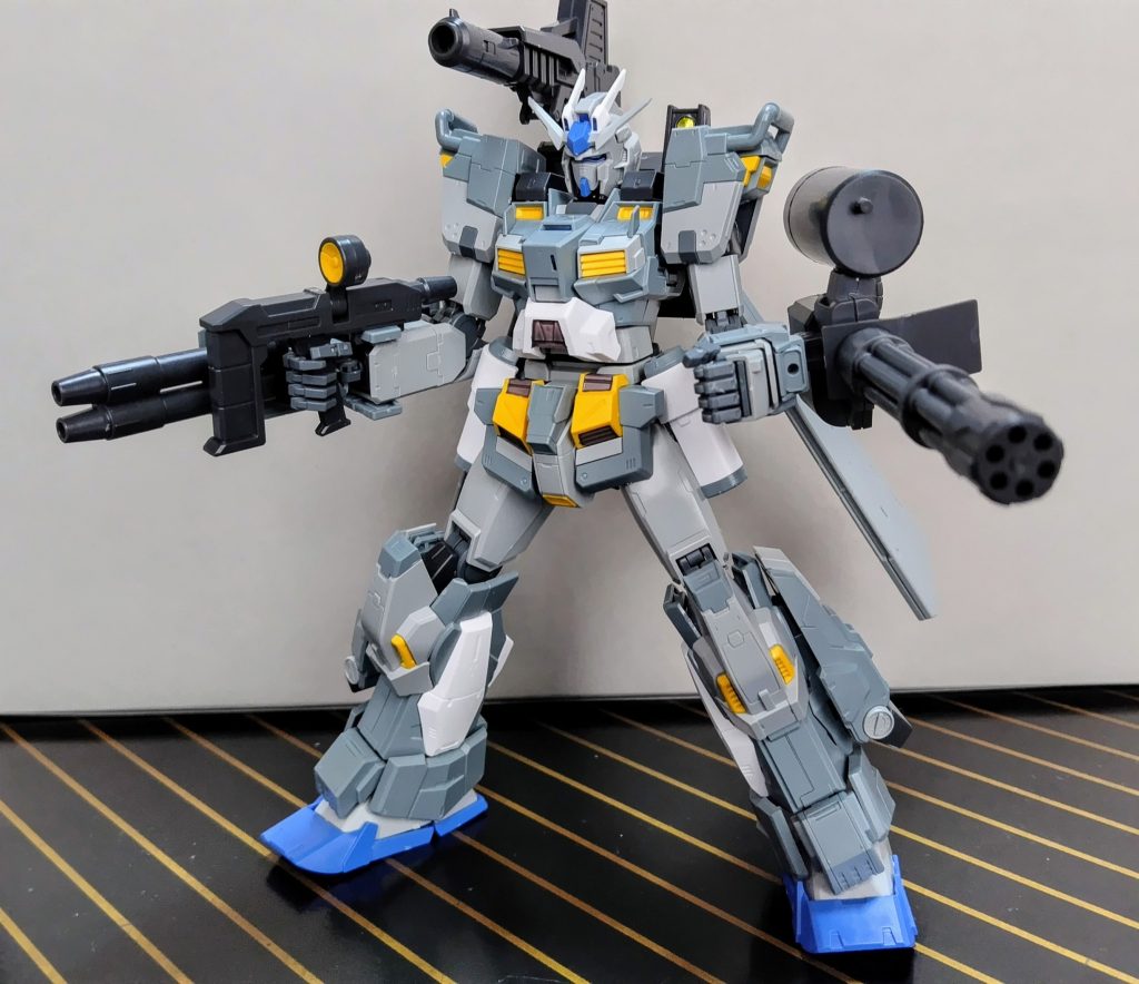 フルバーストですが、完全に左腕はガトリングの重さにヘタレるので補強が必要です(￣▽￣;)