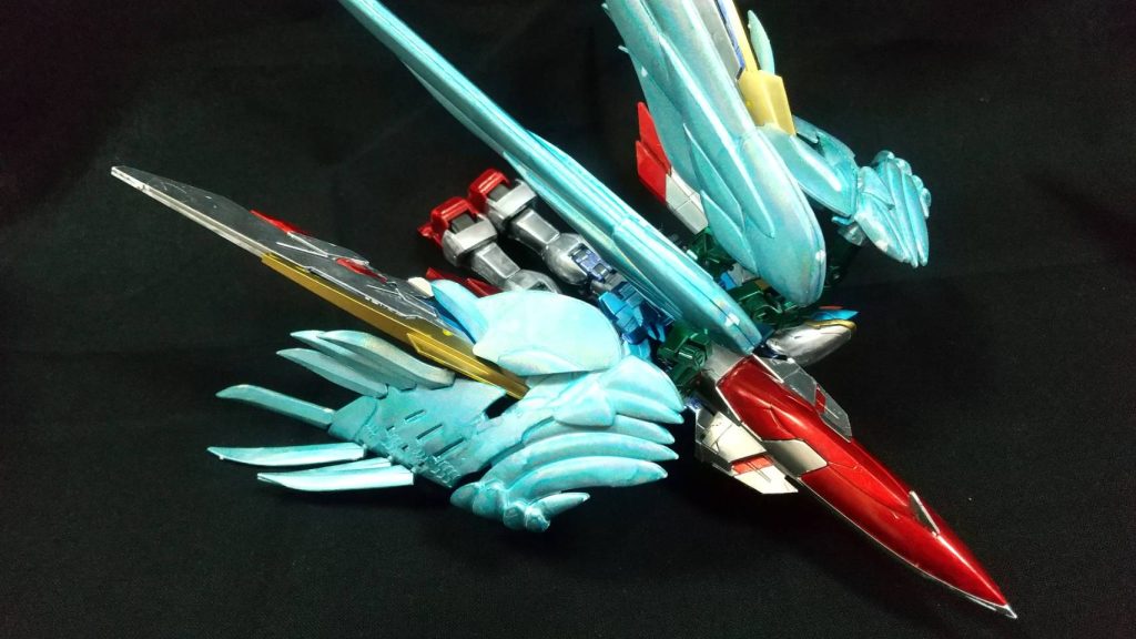 なんか、うまい具合に組みあがりました。(すぐ外れると思いますが)