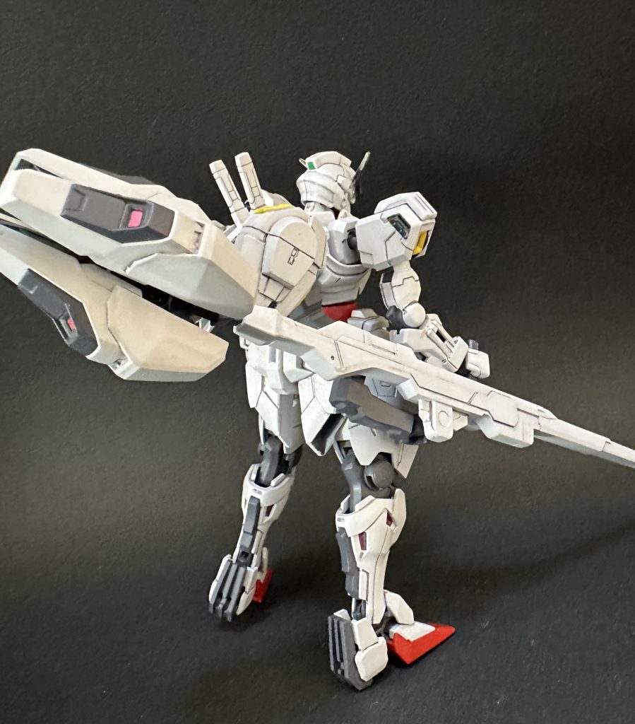 長い得物を持っているとヘビーメタルを思い出してしまいますね。