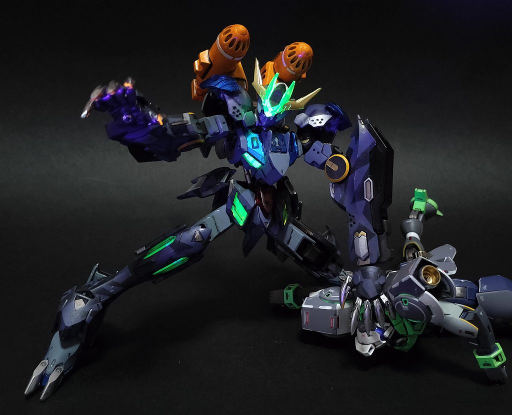 14.        その際にRGM-89制式化コンペに敗れトリントン基地に配備されていた複数のGM後継候補機「HOUND」を撃破したというくだりが、一部の記録には残っていた。