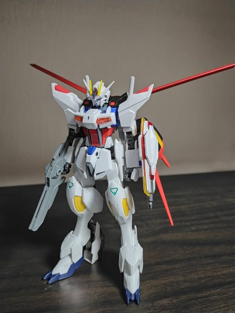 RMS−A50BG　ブーステッドノヴァリベルタスガンダム高出力スラスター六基によって、大気圏内、宇宙空間での機動力を大幅に上昇させるブーステッドファイターに換装したノヴァリベルタスガンダム。ビームサーベルリベルタ、ビームガンブレード、アブソーブシールドを装備している。三つのリベルタスウェポンの中で最も汎用性が高い。という感じです。次回は底辺の「ガンダムハルートアクセリアントライアル」です。ご覧いただきありがとうございました!