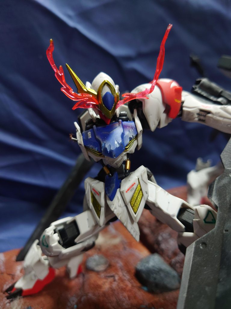 熱収縮のプラ板で眼光エフェクトを作成しています。自分なりに結構いい感じになったと思ってます！