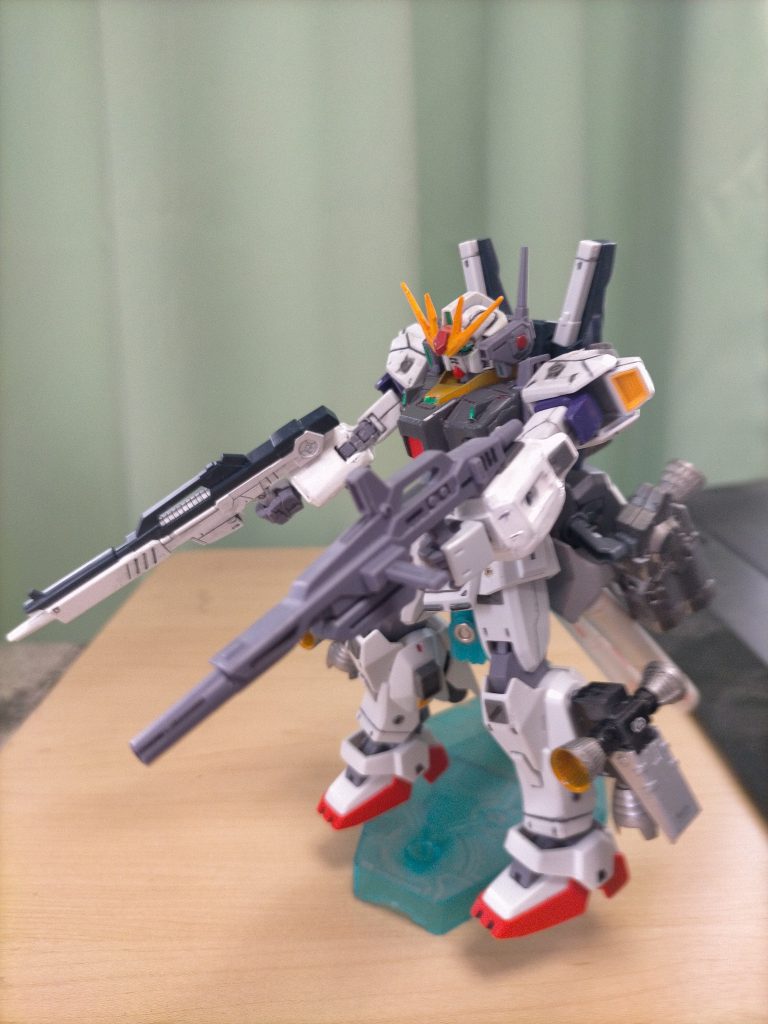 ライフルは2丁で、νガンダムとマークⅡ用です。