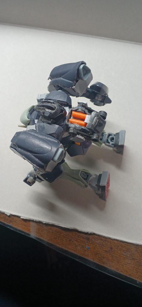 アサルトアーマーを発動させたときの状態を差し替えで再現しました。