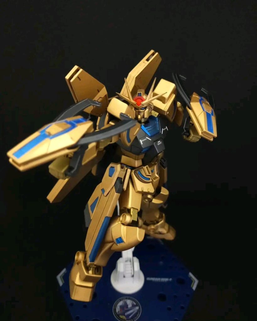 実はこの作品、約1年前に作っています。ですのでBPについているものが何なのか、何故腰部にフリーダムのレール砲が付いているのか、今となっては全く覚えていません（笑）多分ジャンクの中から適当に選んだのかなと思います。