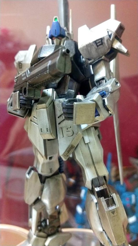 強いて言えば武器だけ30mmのを使用し銃口だけ真鍮パイプで改造して持たせた位です