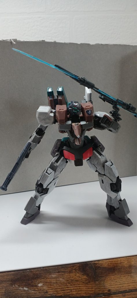 素体はガンヴォルバ、ルブリスソーンを主に使用しています。