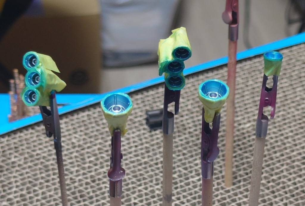 スラスターのマスキングも苦手イメージがあったのですが、開口部の丸部分の切り抜きが出来るようになって逆に楽しく作業してました😆文明の利器には遠慮なく頼るべきですね👍