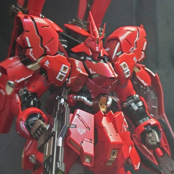 RG サザビー(ダブルホーンファンネル装備)