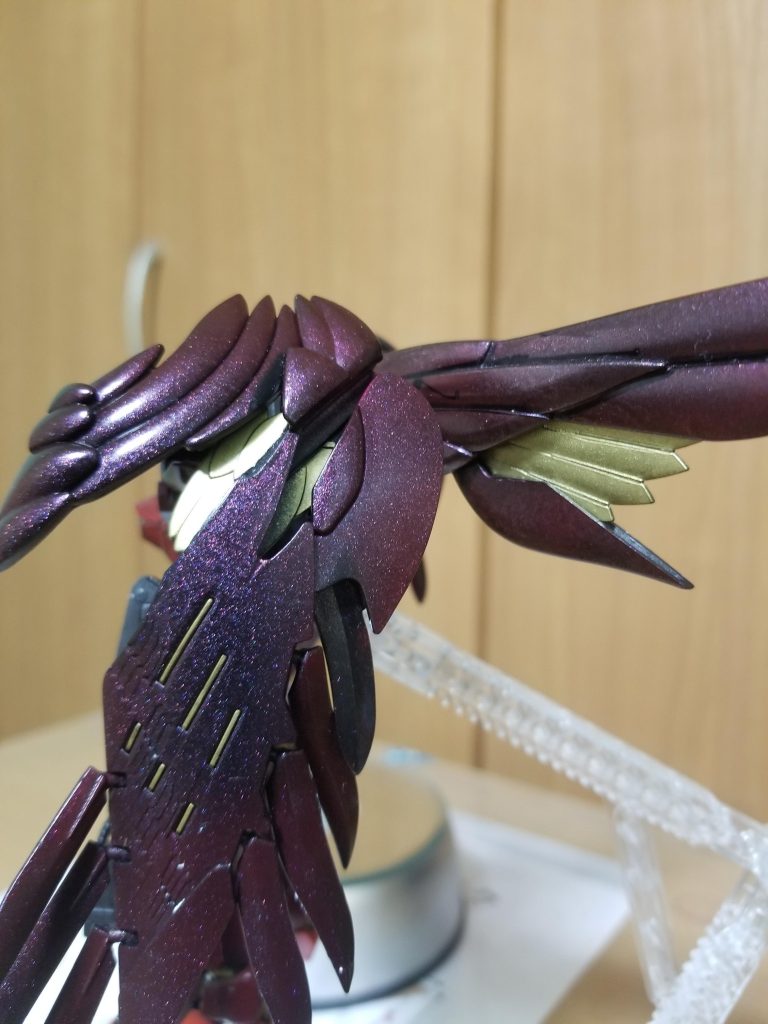 ウイングバインダーの内羽根はゴールドで塗り分け