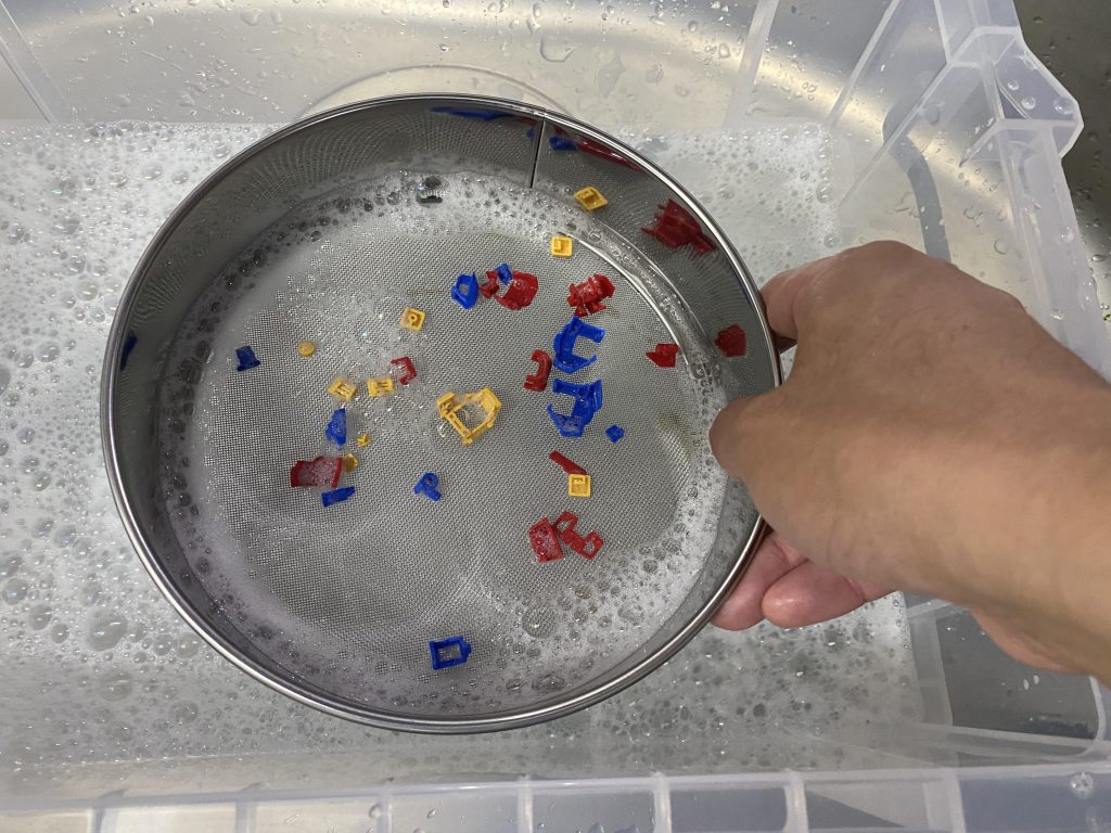 洗浄は目の細かいザルと、地球圏最強の洗剤で!