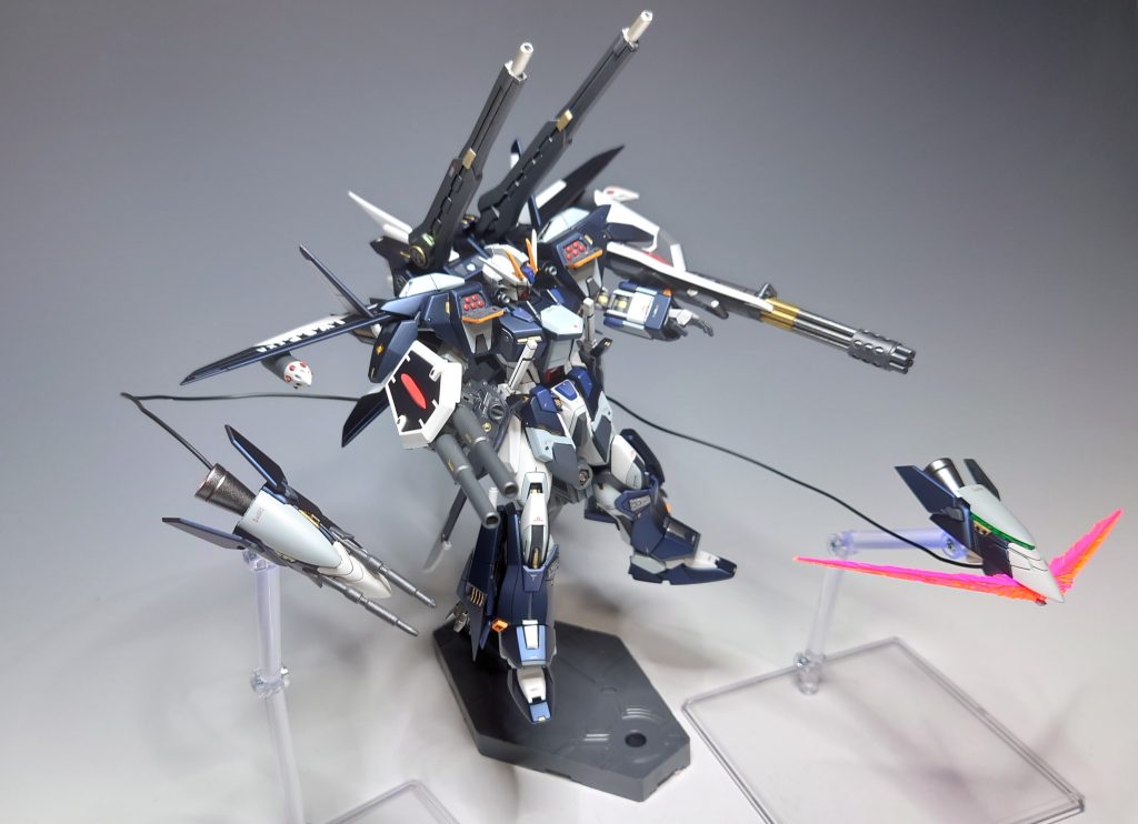 【アクションポーズ②】可動域がかなり狭くなってしまい、あまりポーズがとれません…