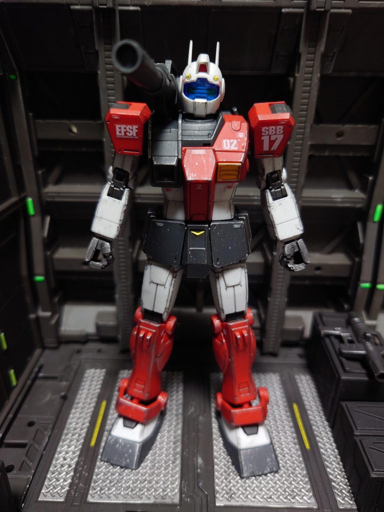 格納庫にて出撃前整備中