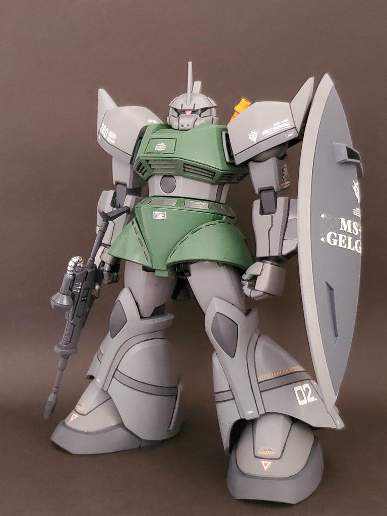今回最後の1枚はゲルググA型です😊🎵装備を変えればA/C型換装可能なので塗装も施し仕上げました🖌️✨どこかで機会があればこちらの標準スタイルも妄想劇場に登場させたいと思います👍️今年もあと2ヶ月💦年内にあと3作品製作できればと思っております🙌今回も長~い投稿、最後までご覧下さり誠にありがとうございました~🙇✨